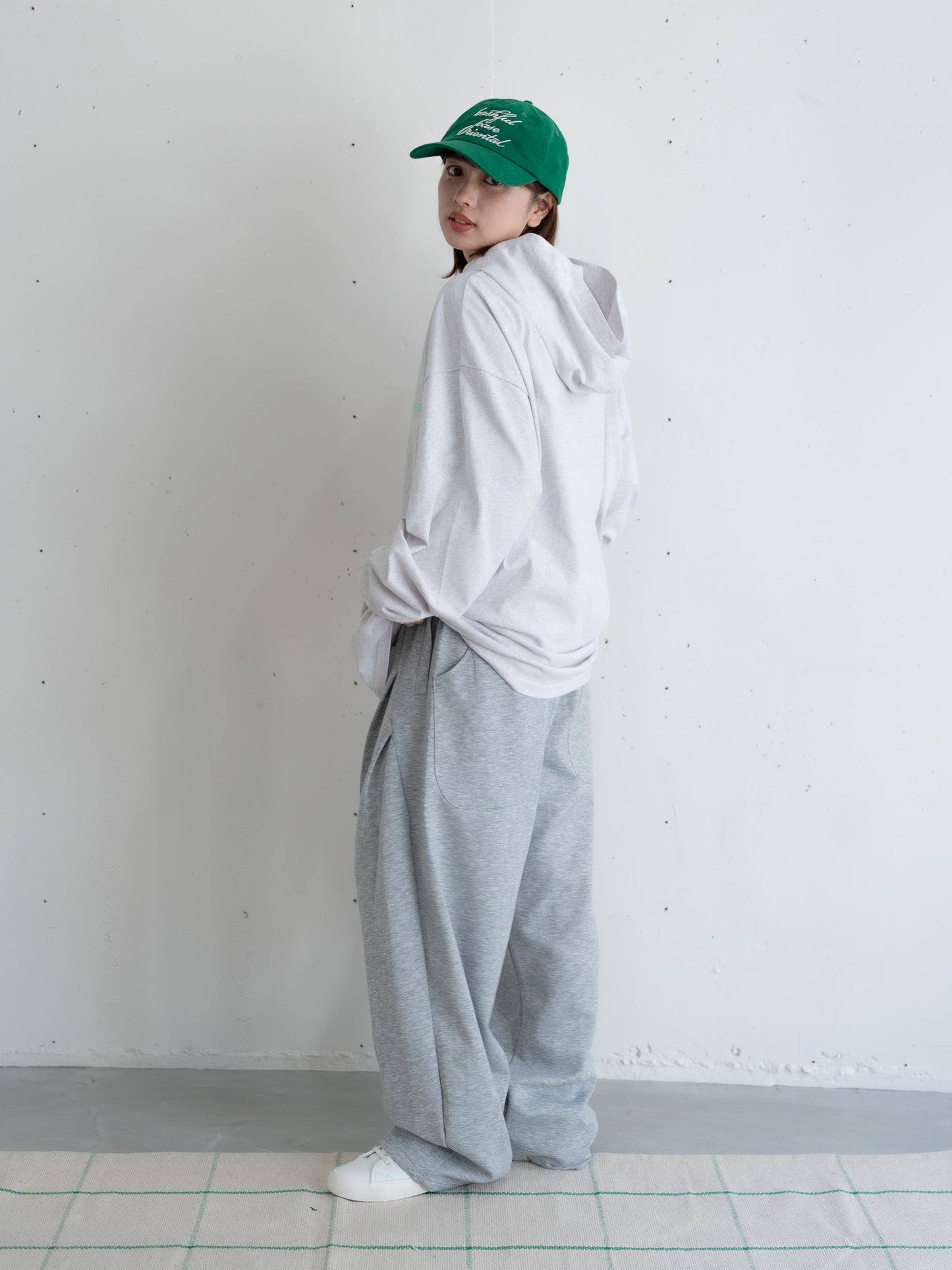 [SET]ロゴビッグシルエットカットフーディー・パーカー+ロゴビッグシルエットカットフーディー・パーカー(2set)