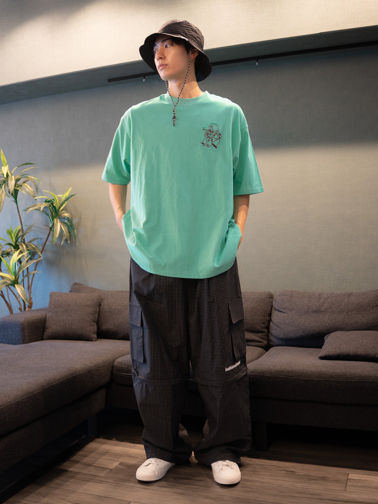 【bbO】オーバーサイズバッシュフルくんパッチT