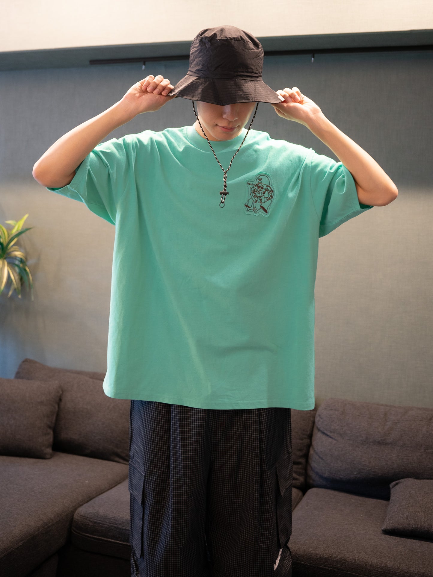 【bbO】オーバーサイズバッシュフルくんパッチT