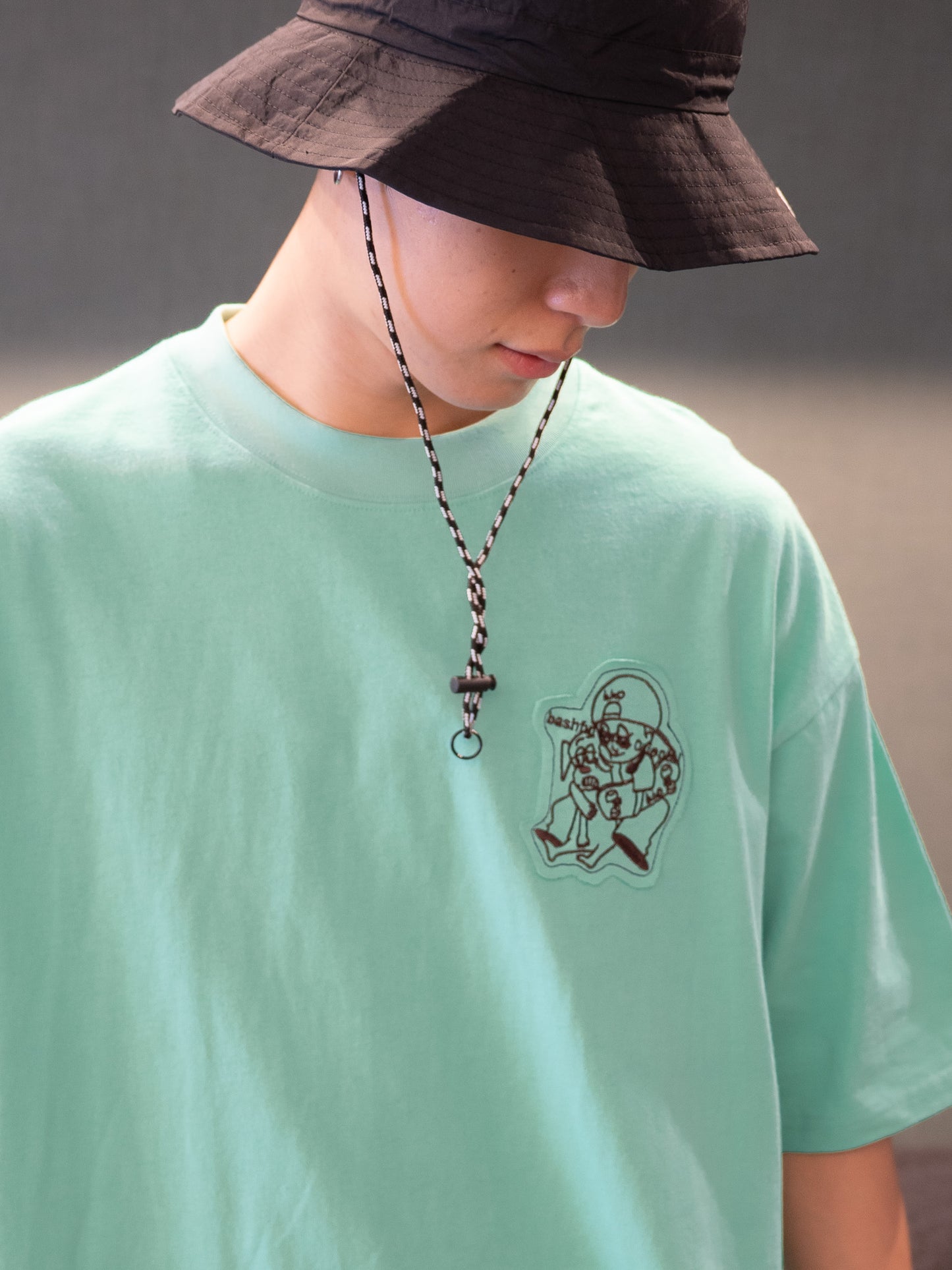 【bbO】オーバーサイズバッシュフルくんパッチT