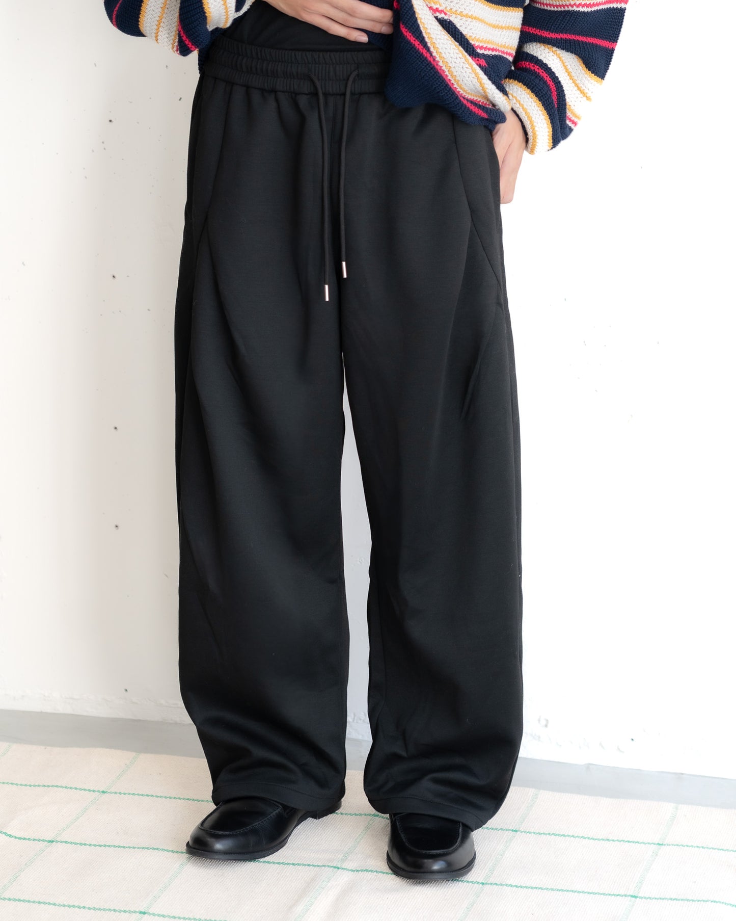 【bbO】デザインスウェットカーブパンツ