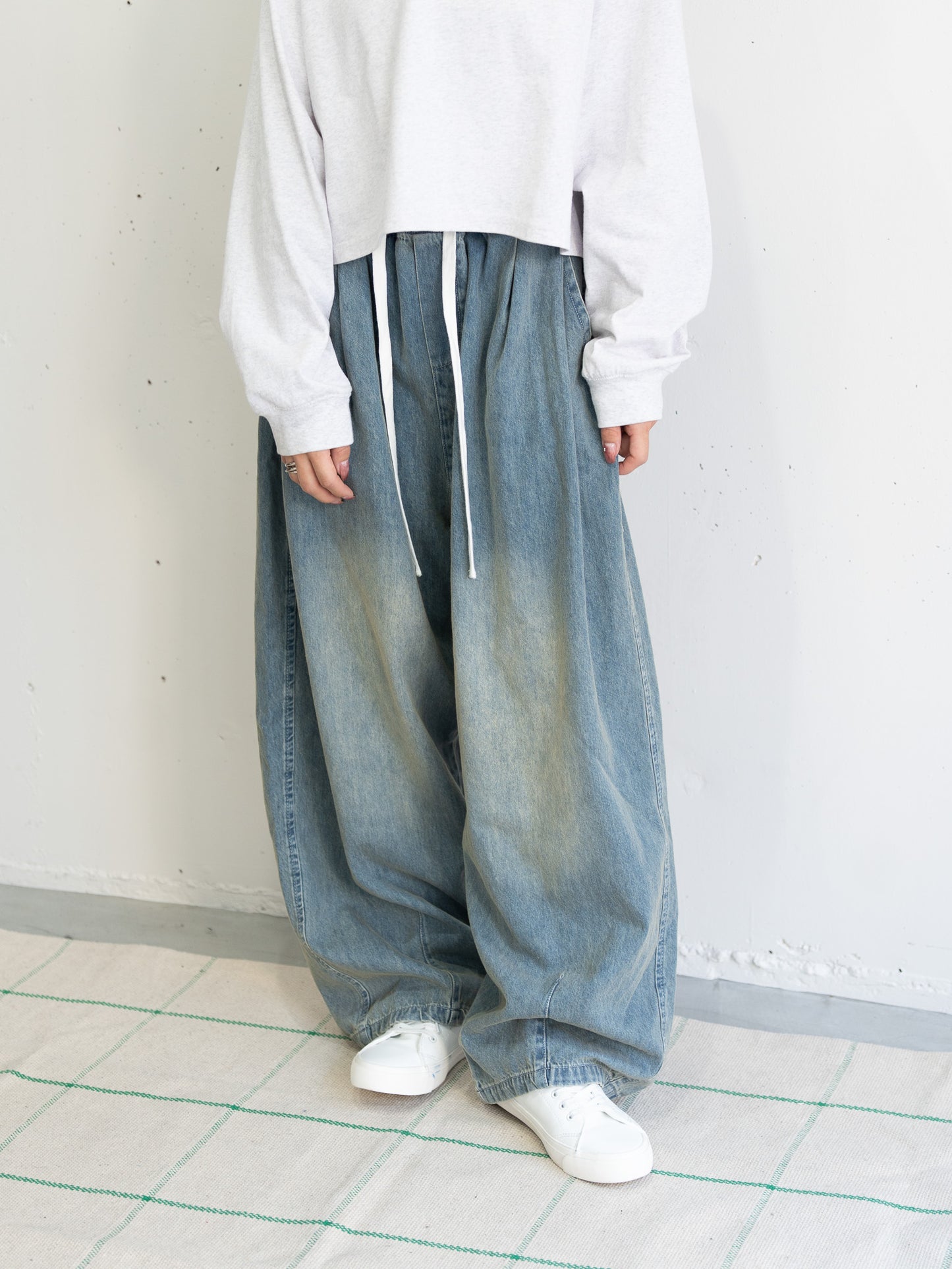 【bbO】イージーコクーンワイドデニムパンツ