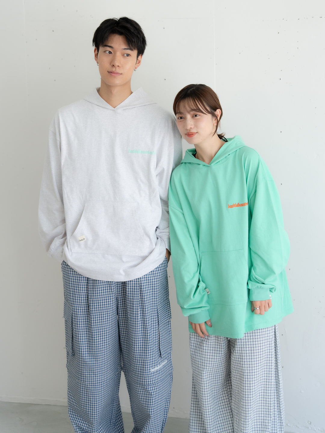 [SET]【bbO】ロゴビッグシルエットカットフーディー・パーカー+【予約】【bbO】チェック柄2WAYカーゴポケットパンツ(2set)