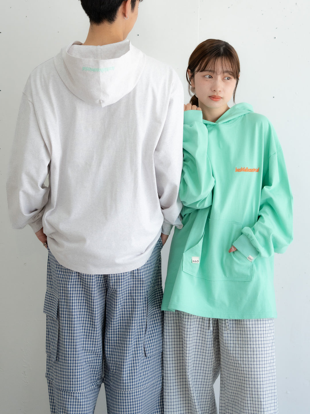 [SET]【bbO】ロゴビッグシルエットカットフーディー・パーカー+【予約】【bbO】チェック柄2WAYカーゴポケットパンツ(2set)