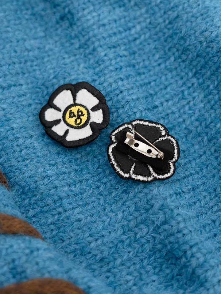 【bbO】ハンドステッチフラワーワッペンニットキャップ