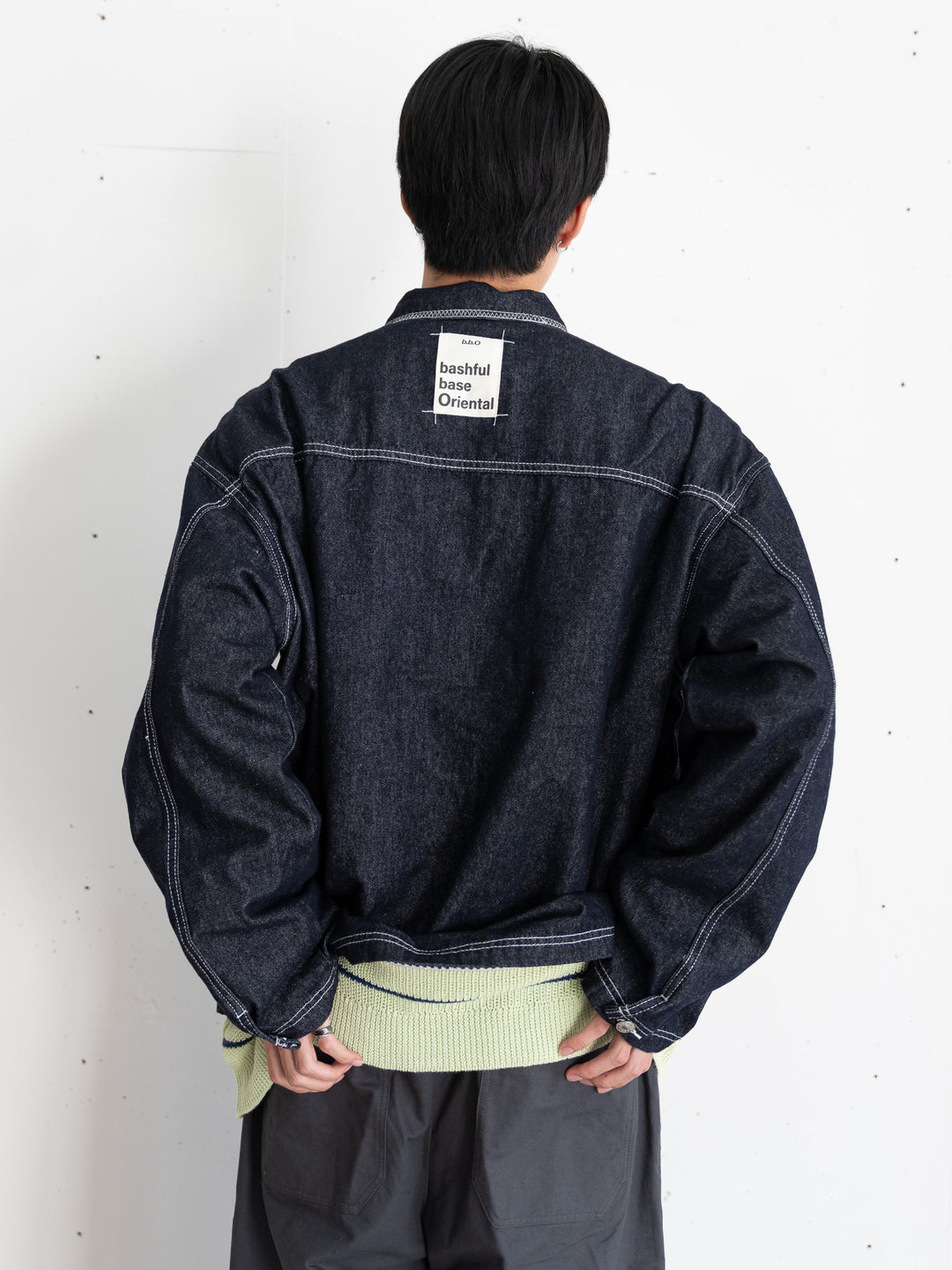 【bbO】ステッチデザインショートデニムジャケット
