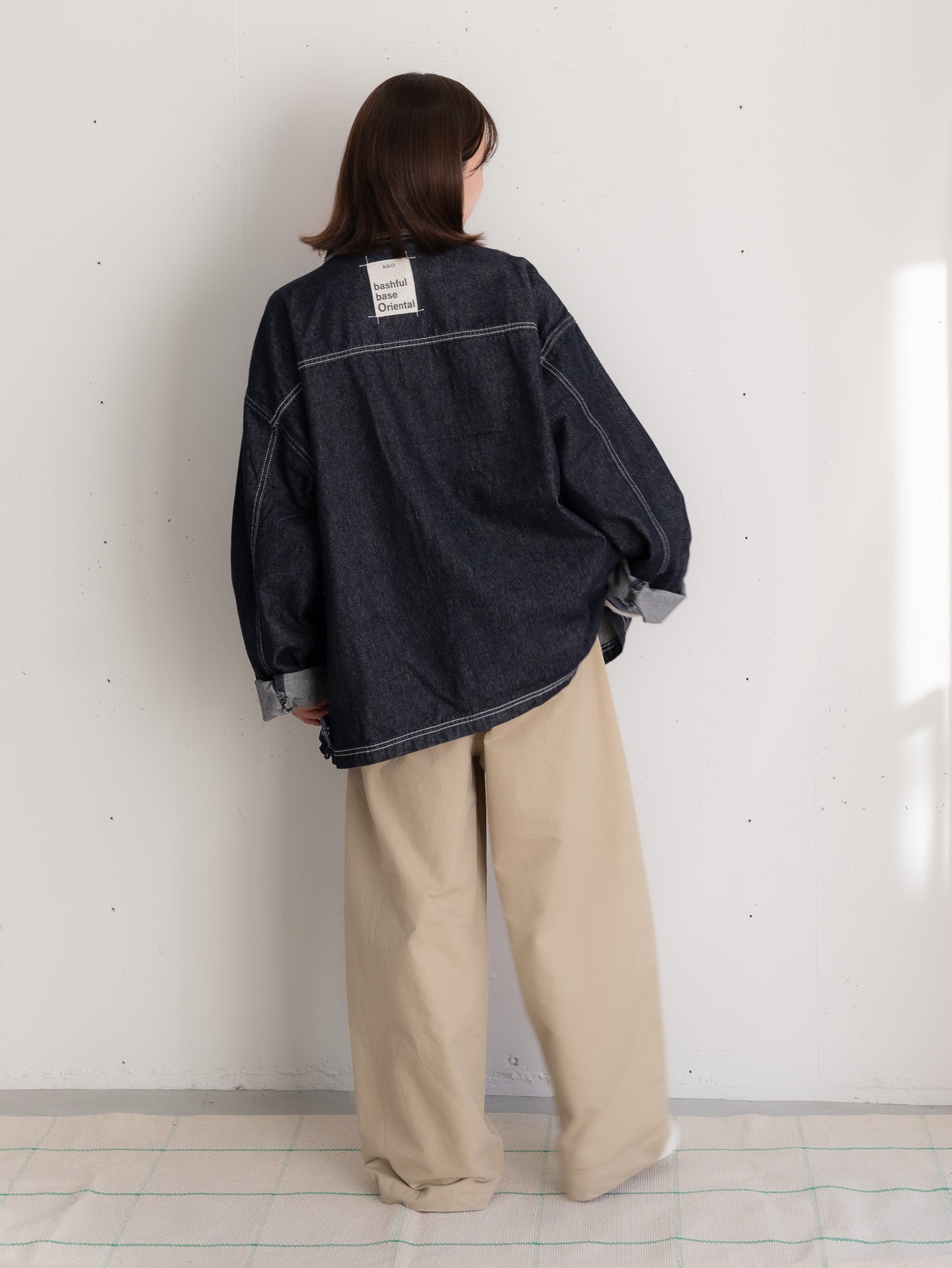 【bbO】ステッチデザインショートデニムジャケット