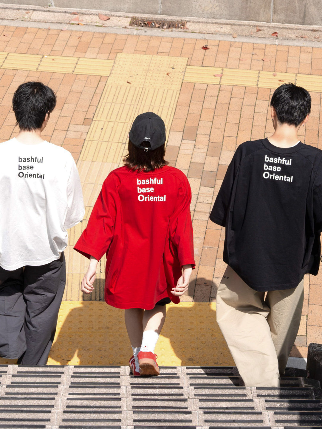 [一部予約]【bbO】バックロゴボリュームT